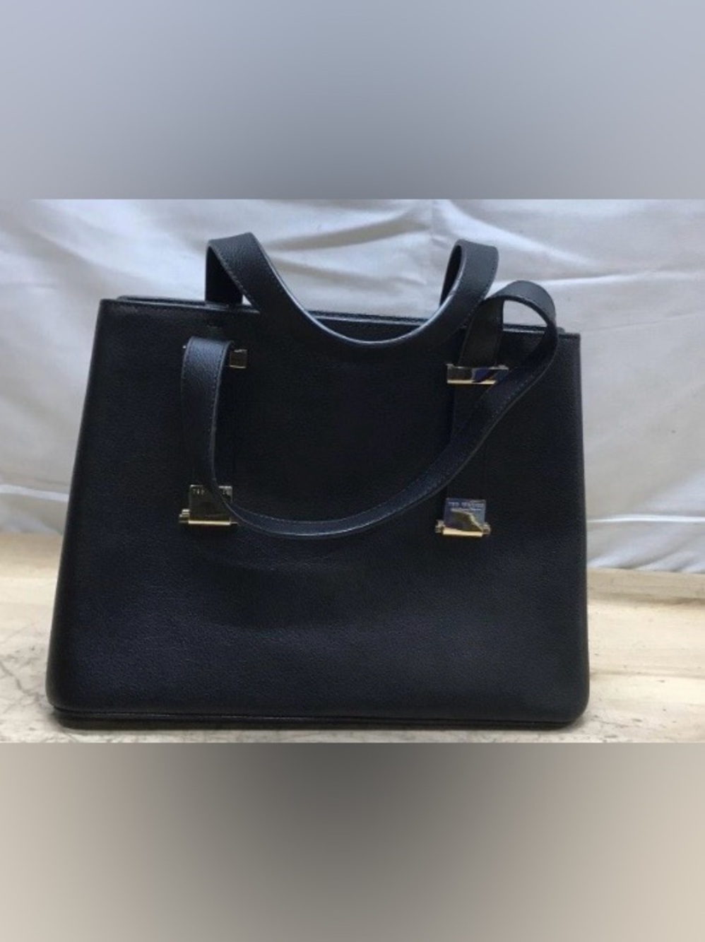 Ted Baker Black Gold Hardware EUC Alunaa Convertible Leather crossbody tote - Picture 4 of 5